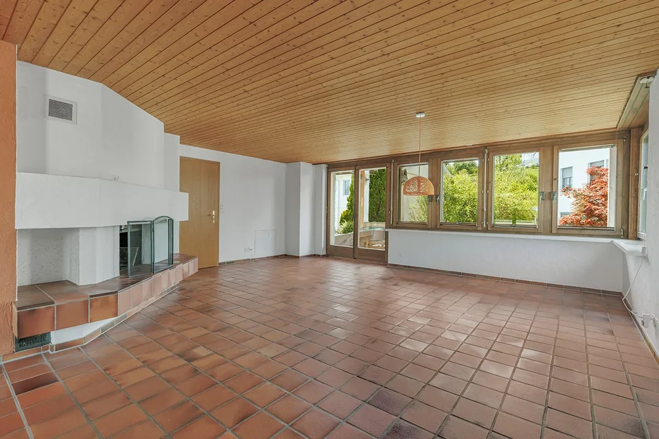 Grosszügiges Zuhause mit Wellnesspotenzial und Garten
