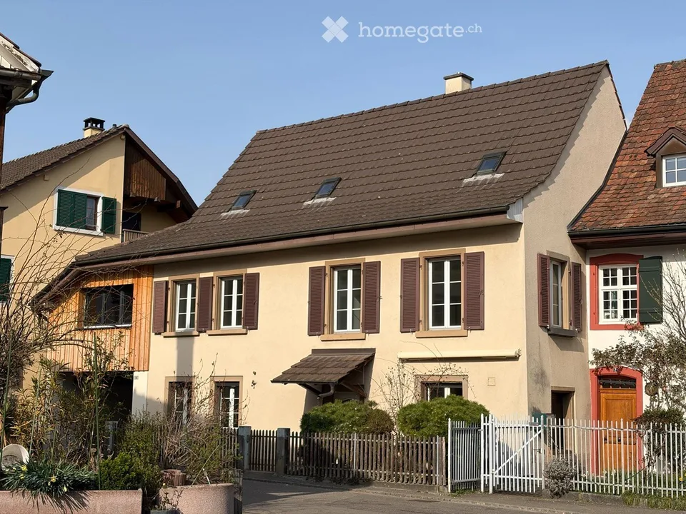 6.5-Zimmer-Einfamilienhaus  kernsaniert in Frenkendorf