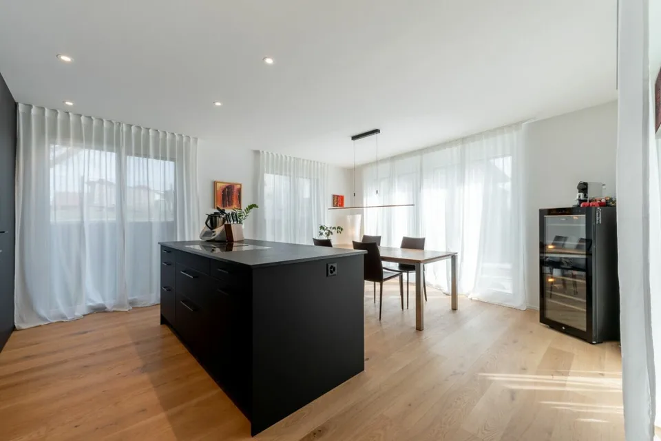 Wohn(T)raum - Exklusive 3½-Zimmer-Wohnung an bester Lage in Bünzen!