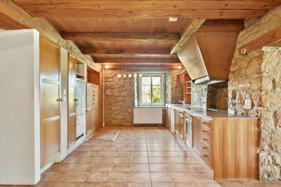 Le Noirmont, charming farm with building land