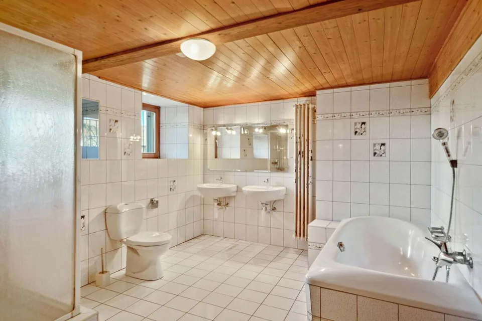 5.5 Zimmer Bauernhaus in Le Noirmont – Foto 9 von 13