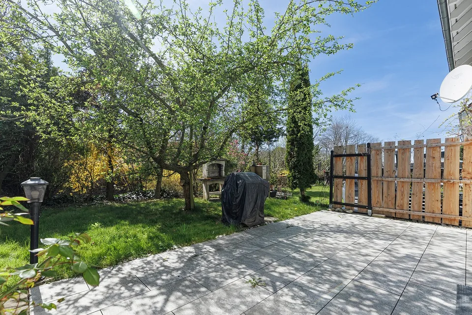 Familienglück nahe Bodensee und Schule