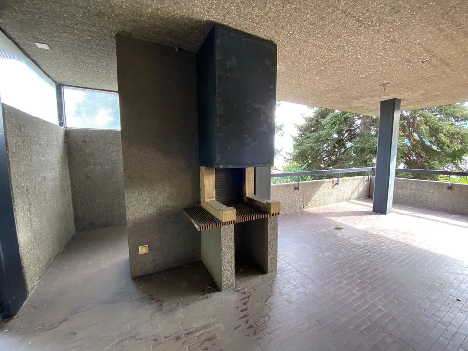 5 appartamenti a reddito in palazzina con piscina in zona residenziale a Vacallo – foto 10 di 14