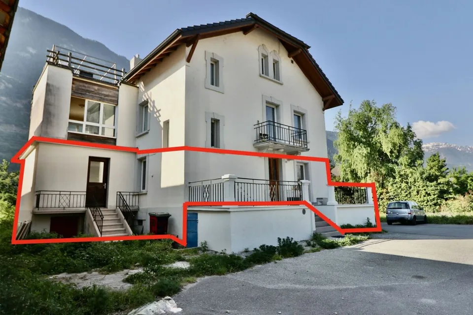 Charrat - Appartement 3.5 pces rénové dans petite PPE