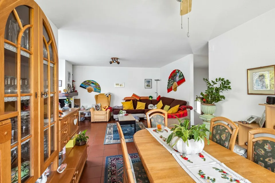 Einfamilienhaus mit zwei unabhängigen Wohnungen