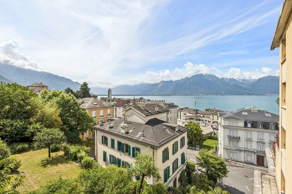 Situation idéale pour ce charmant 3.5 pièces avec vue lac – Foto 24 von 24