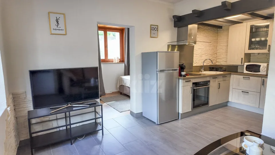 Schönes renoviertes Haus mit unabhängiger Wohnung – Foto 9 von 13
