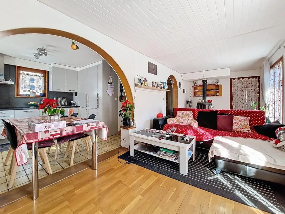 Fully, charmante maison de 5.5 pièces de 160 m2 avec garage et places de parc