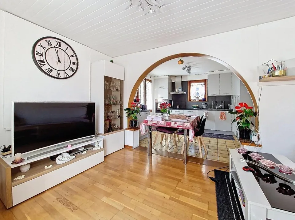 Fully, charmante maison de 5.5 pièces de 160 m2 avec garage et places de parc