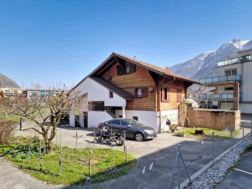 Fully, charmante maison de 5.5 pièces de 160 m2 avec garage et places de parc
