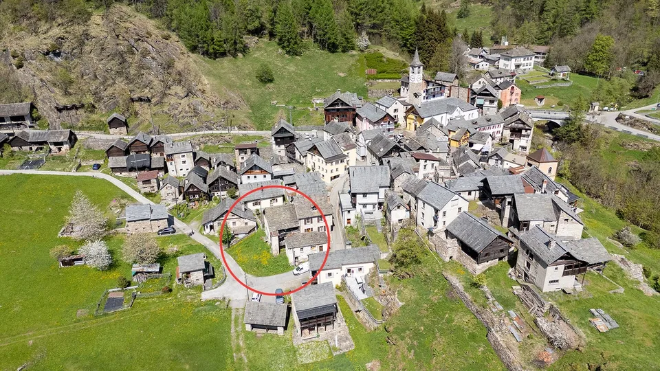 Lavizzara-Tal  Zu renovierendes Rustico