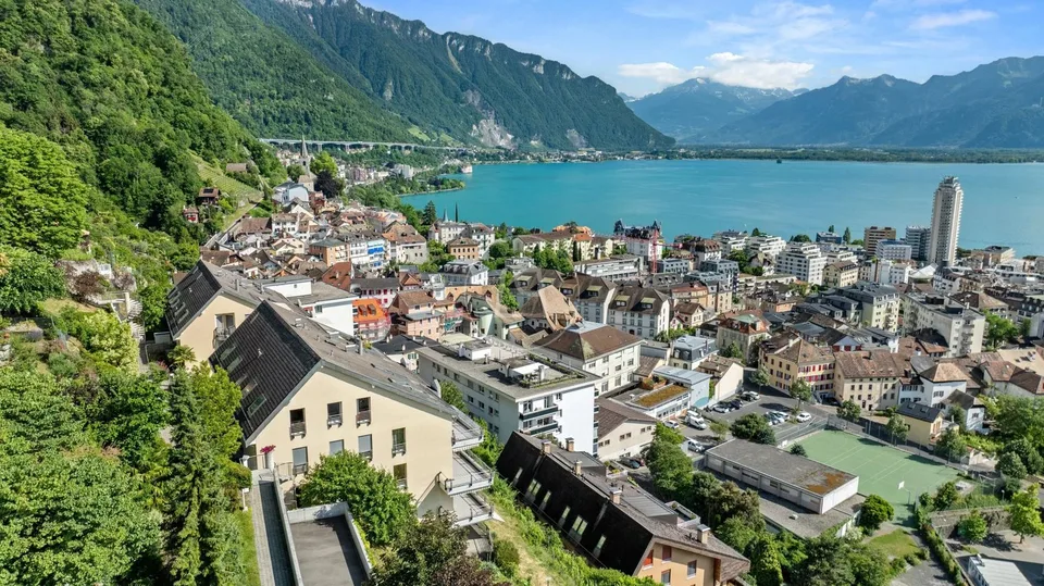 Superbo appartamento con vista panoramica situato a Montreux