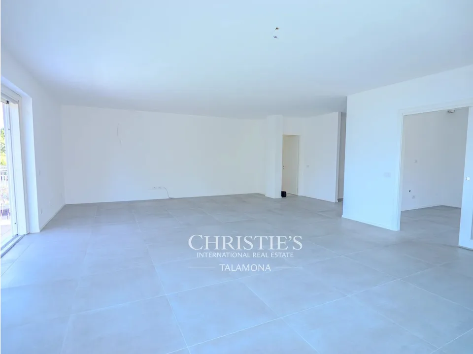 Appartamento di proprietà esclusivo con ascensore privato e vista sul lago – foto 9 di 13