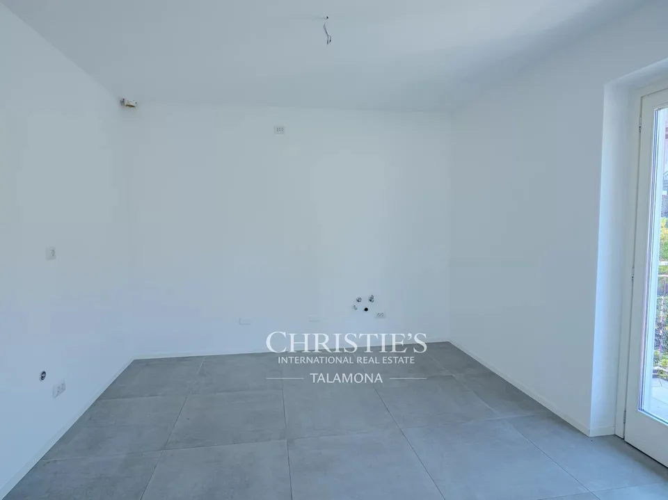 Appartamento di proprietà esclusivo con ascensore privato e vista sul lago – foto 11 di 13