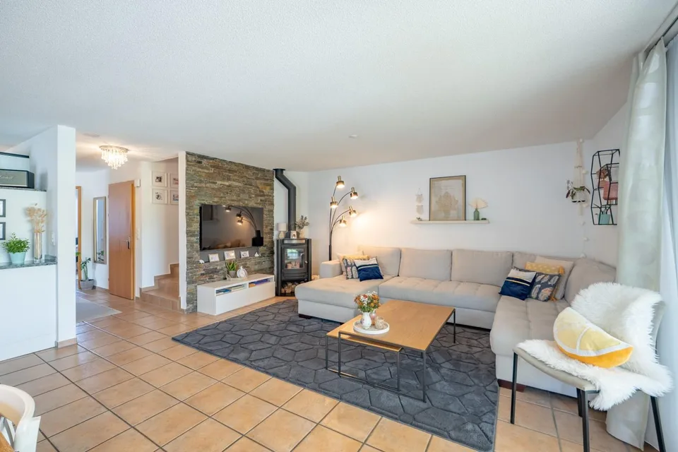 Idyllisches 5.5-Zi. Doppeleinfamilienhaus