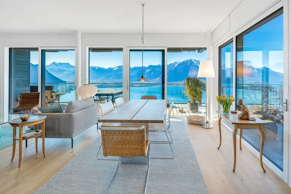 Eccezionale appartamento sulle alture di Montreux con vista panoramica sul lago