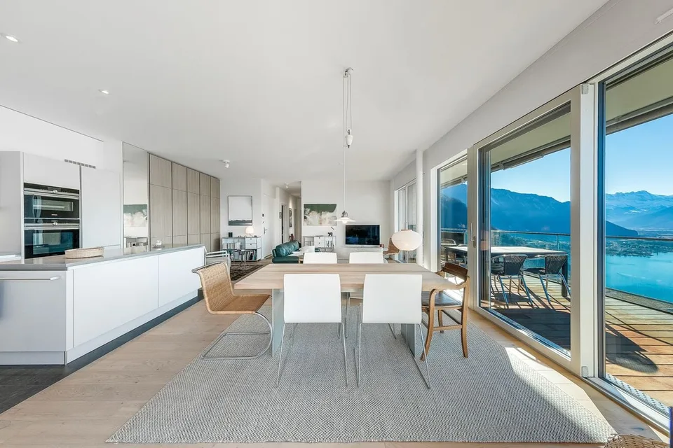 Eccezionale appartamento sulle alture di Montreux con vista panoramica sul lago