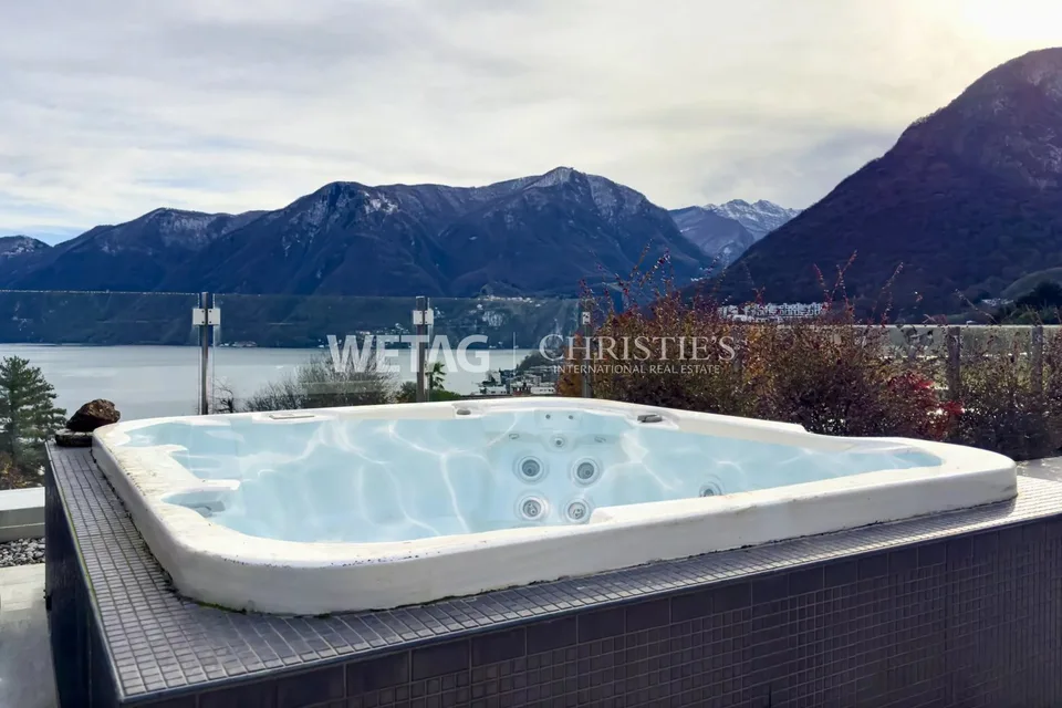Zum Verkauf in Lugano: Moderne Duplex-Wohnung mit privatem Garten & herrlicher Seesicht, auch als Zweitwohnsitz möglich – Foto 6 von 13