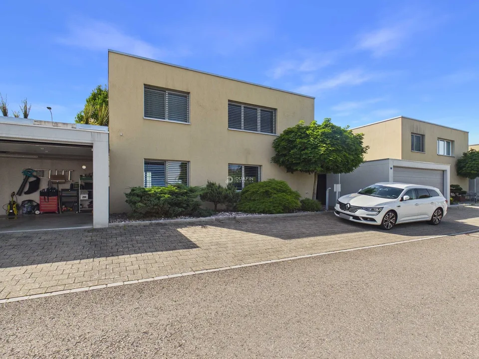 5.5-Zimmer-EFH mit Garten - modern und zentral in Stetten