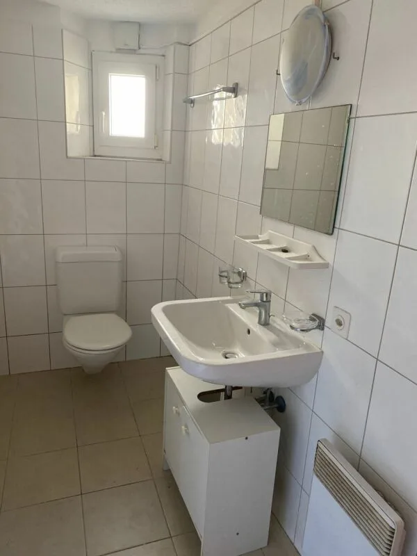 Kleines Rentenhaus im Herzen von Fully