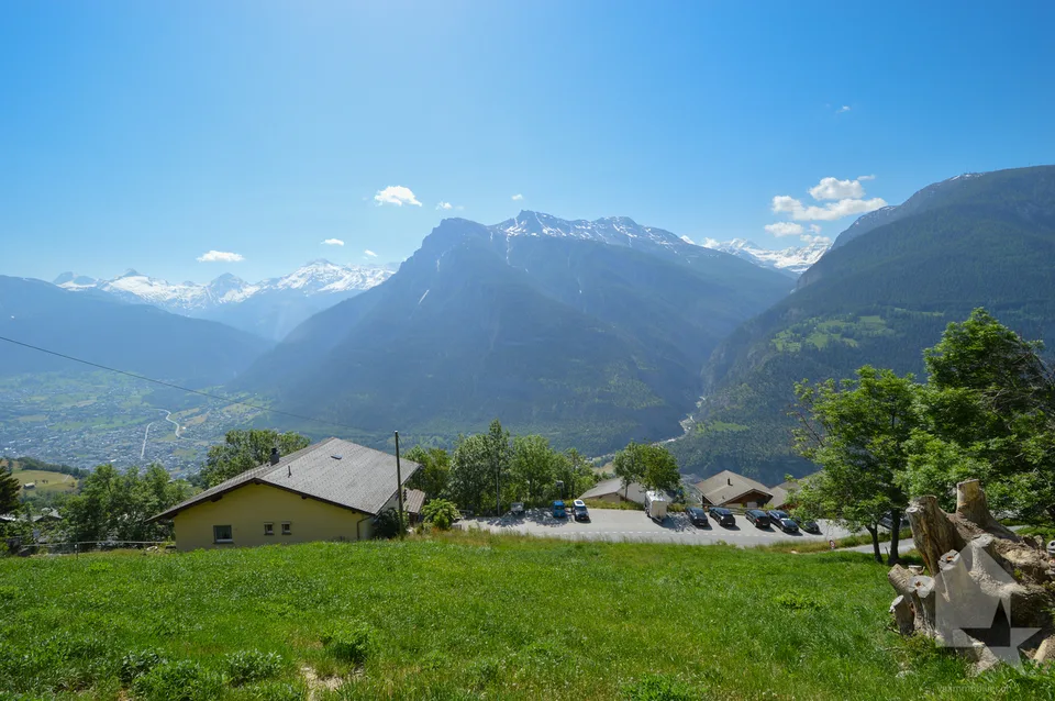 Bauland mit Sonne für Haus mit 2 Wohnungen – Foto 6 von 9
