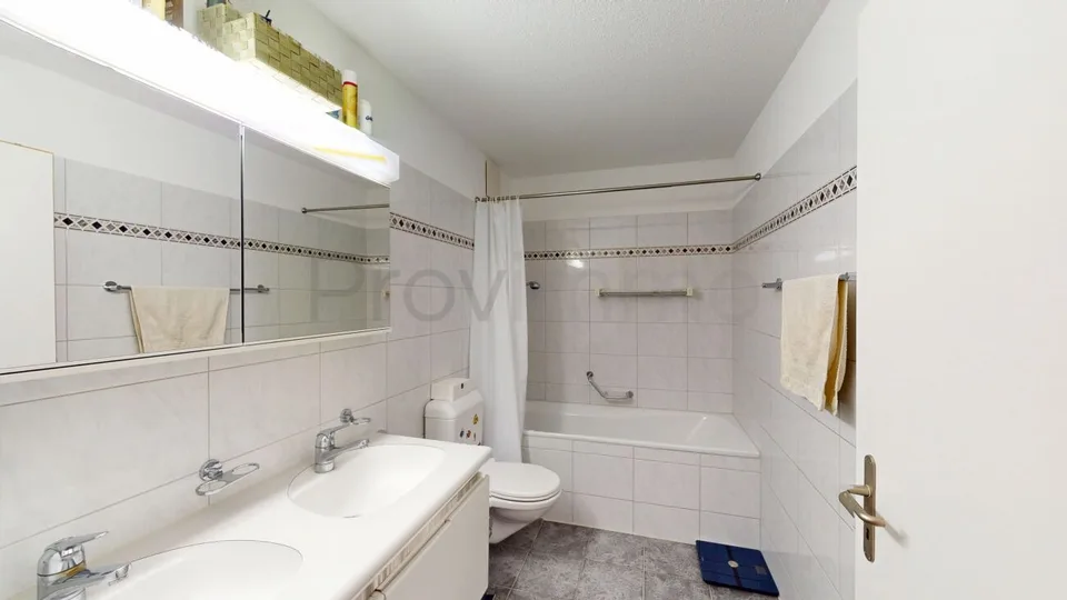 Merveille d'espace à Leuggern – Appartement-maisonnette en attique avec plus de 170 m² d'espace de vie – photo 11 sur 15