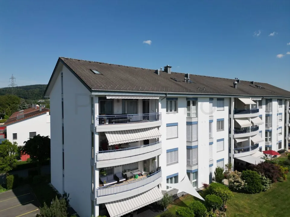 Raumwunder in Leuggern – Maisonette-Dachwohnung mit über 170 m² Wohnfläche