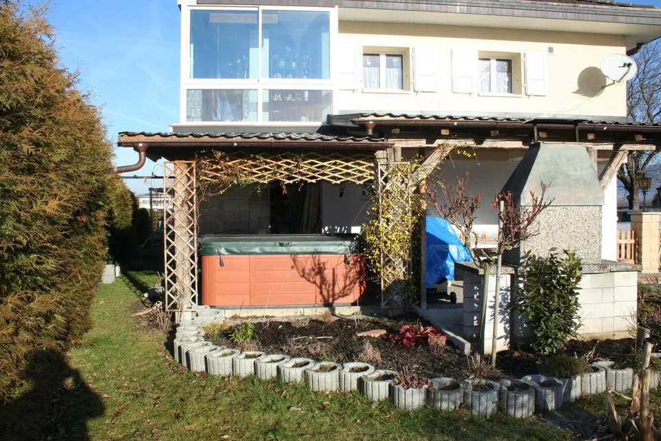 Grande casa con 2 appartamenti di 3,5 locali su 672 m2 – foto 10 di 20