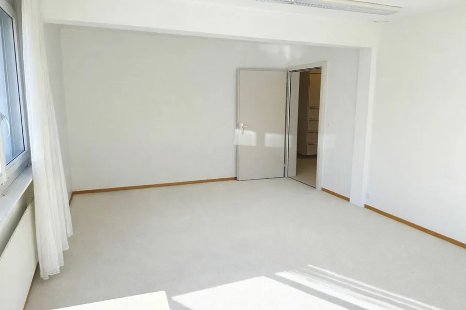 Bureau_80