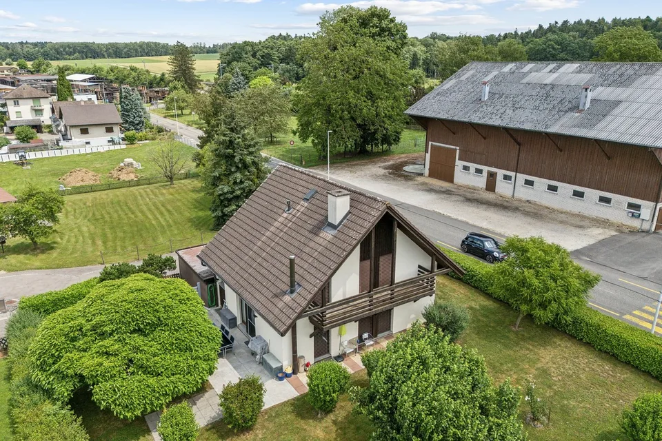 Angenehmes Einfamilienhaus mit 5.5 Zimmern – Foto 10 von 22