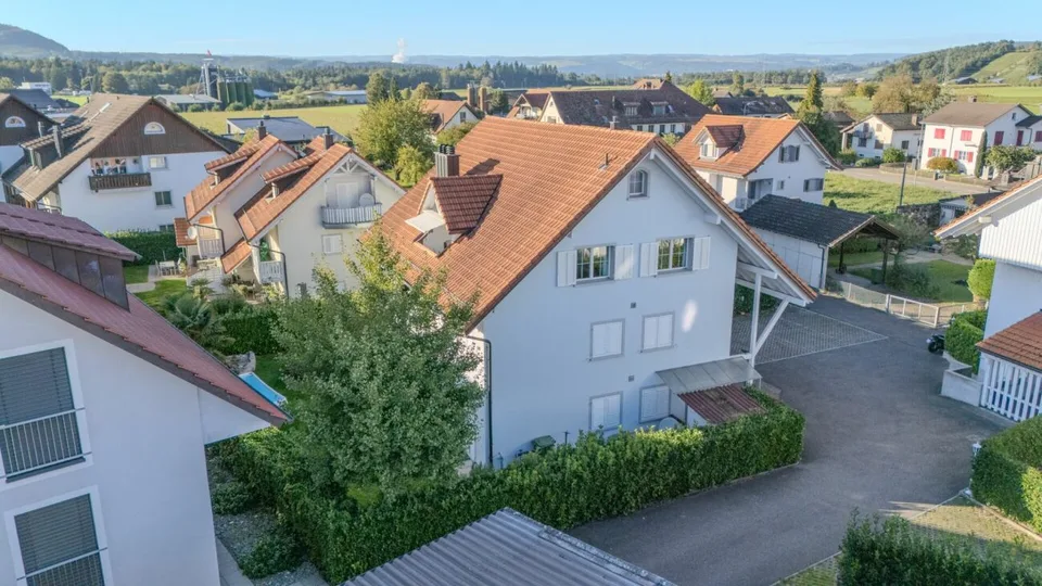 Large 3.5 room apartment with gallery