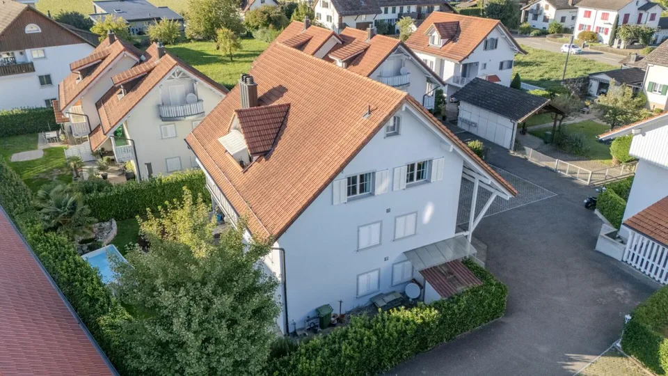 Ampio appartamento di 3,5 locali con galleria – foto 15 di 16