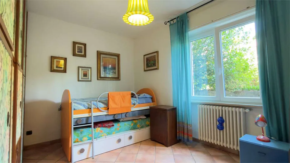 Saniertes Landhaus mit zwei unabhängigen Wohnungen, Pool und herrlicher Aussicht – Foto 10 von 13