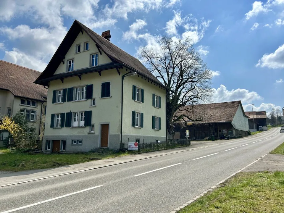 Zweifamilienhaus mit Scheune und Umschwung – Foto 21 von 21