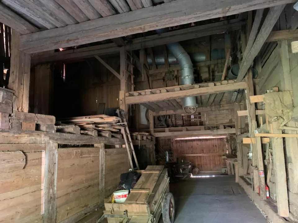 Zweifamilienhaus mit Scheune und Umschwung – Foto 17 von 21