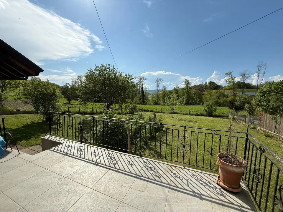 A 5 minutes de Payerne! A vendre ferme avec possibilité de créer plusieurs appartements
