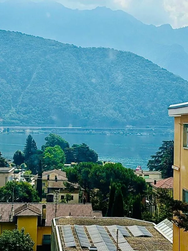 MELIDE · NUOVA RESIDENZA · ELEGANTE APPARTAMENTO ESCLUSIVO CON TERRAZZA E VISTA LAGO