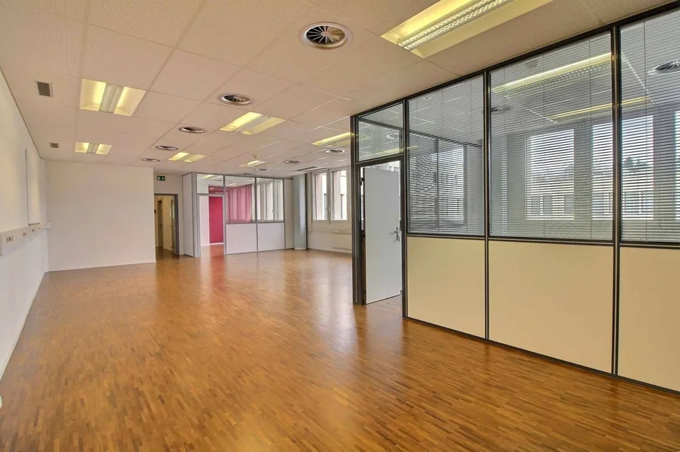 INVESTITIONSOBJEKT - SCHÖNE BÜROFLÄCHE VON 186 M2 VERMIETET