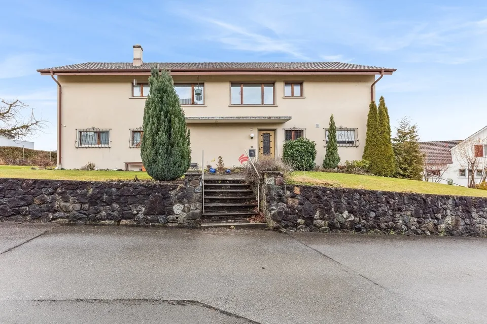 2 Familienhaus (2 Doppelhaushälften)