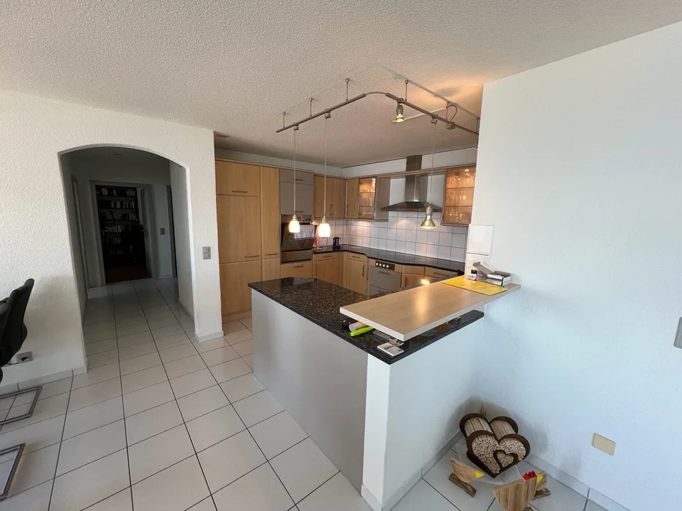 Appartamento di 3,5 locali con terrazza e vista lago a Bellerive in vendita