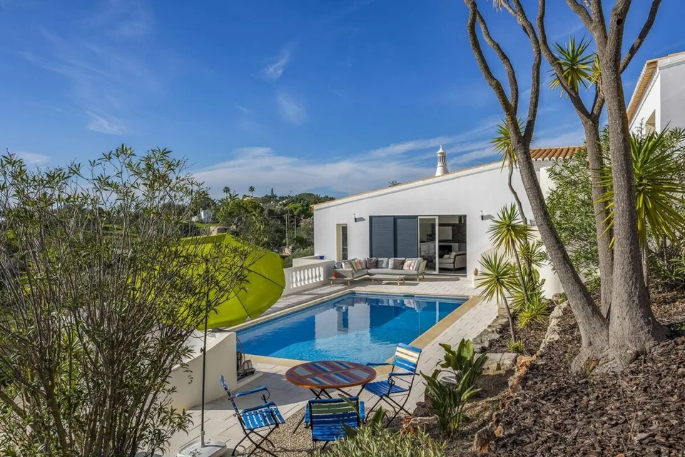 Villa indipendente di 5 locali a Boliqueime