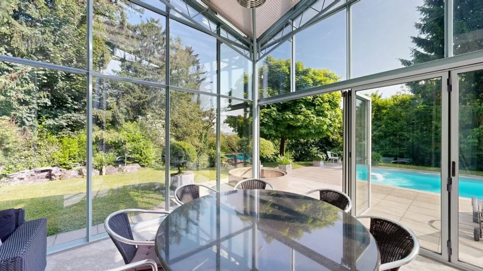 Villa rappresentativa in una posizione ideale nella zona di Solothurn