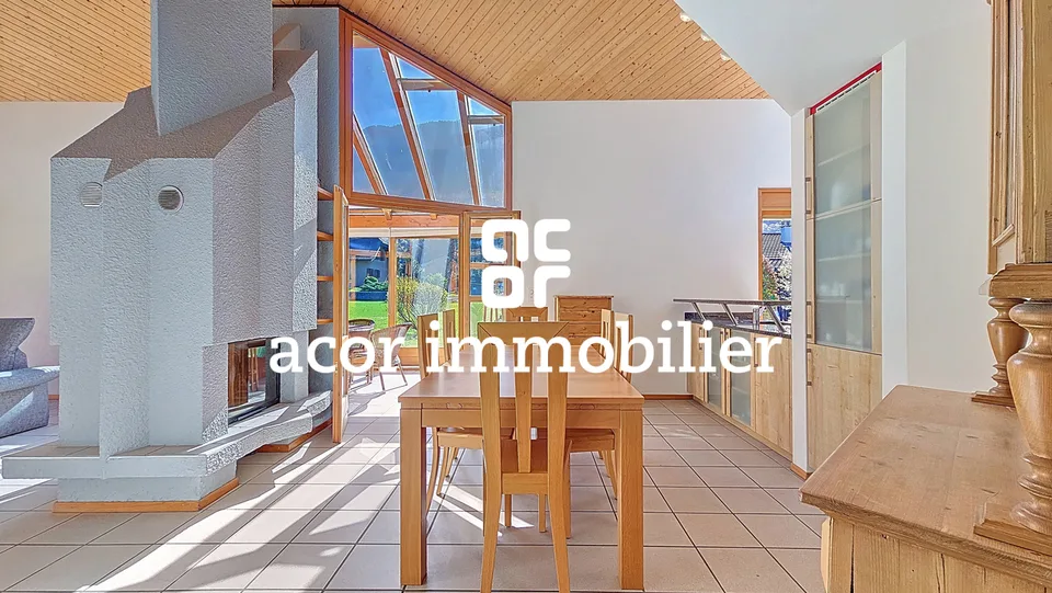 Villa d'architecte 6,5 pces aux volumes spectaculaires !