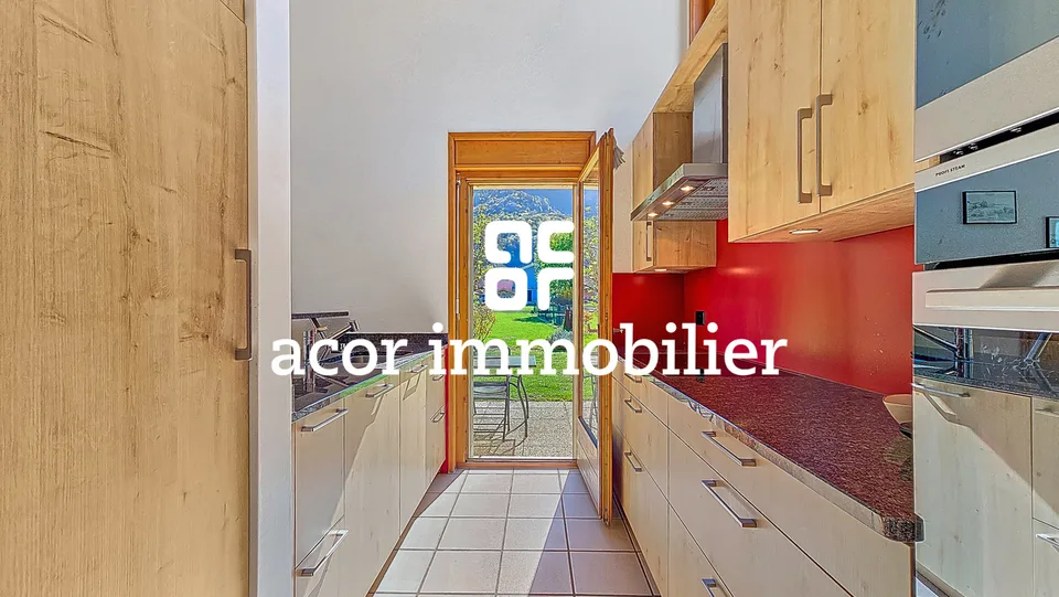 Villa d'architecte 6,5 pces aux volumes spectaculaires !
