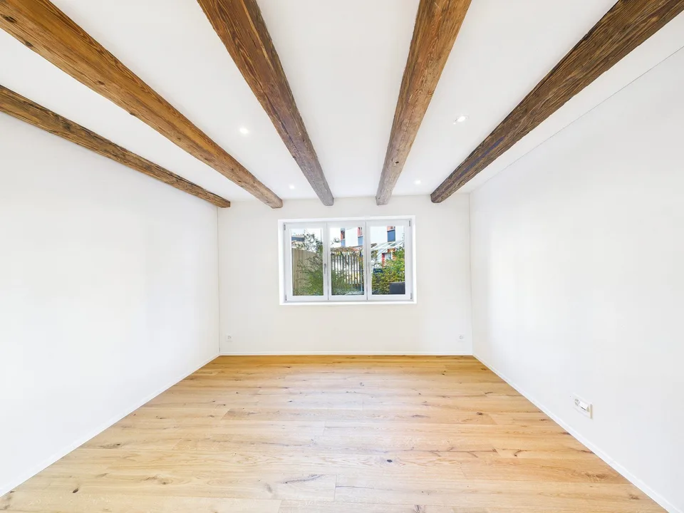 Charme e Modernità - Flarzhaus Completamente Ristrutturato con Area di Seduta Accogliente nel Cuore di Dürnten