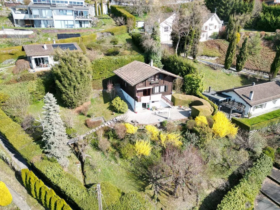 Bello chalet con vista panoramica sul lago