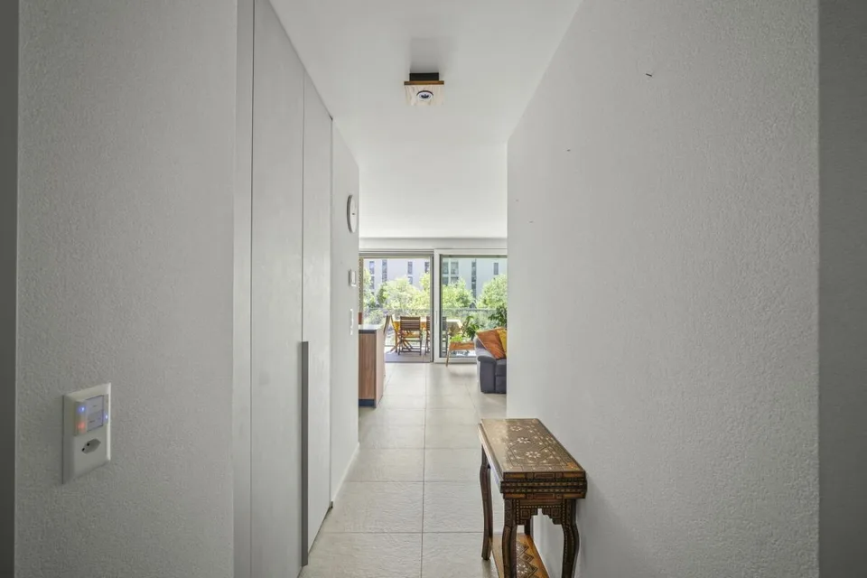 Schönes 2.5-Zimmer-Wohnung im 1. Stock mit freier Sicht