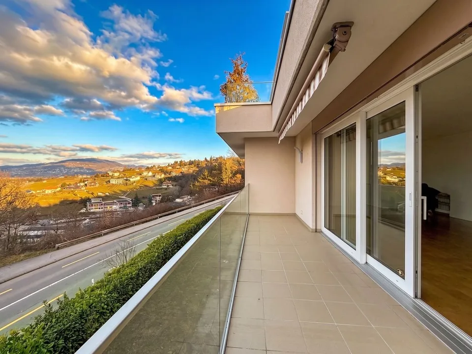 Montreux - Élégant 5.5 pièces avec vue lac, terrasse et espace bien-être