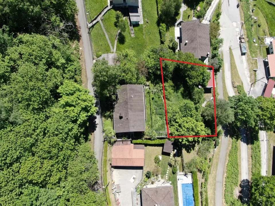 CABBIO – TERRENO EDIFICABILE IN VALLE DI MUGGIO