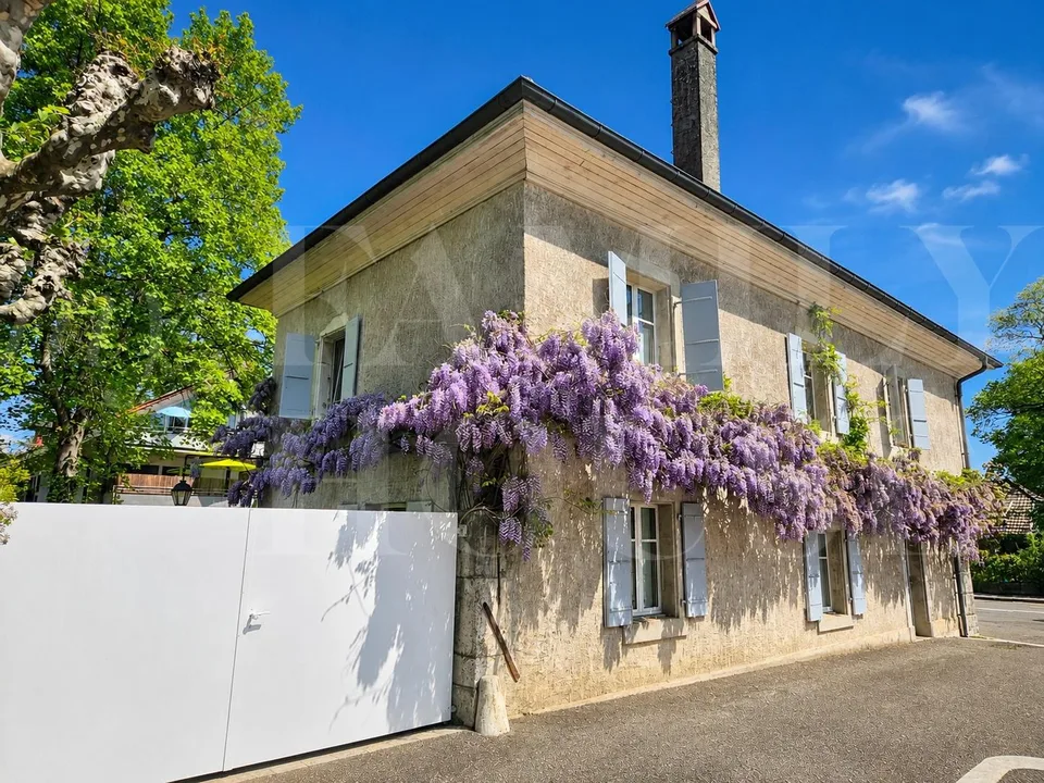 EXCLUSIVITE: Magnifique triplex de 325 m2 PPE situé au sein d'une ancienne bâtisse